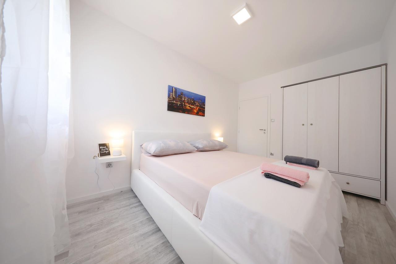 Apartment Mini Задар Екстер'єр фото