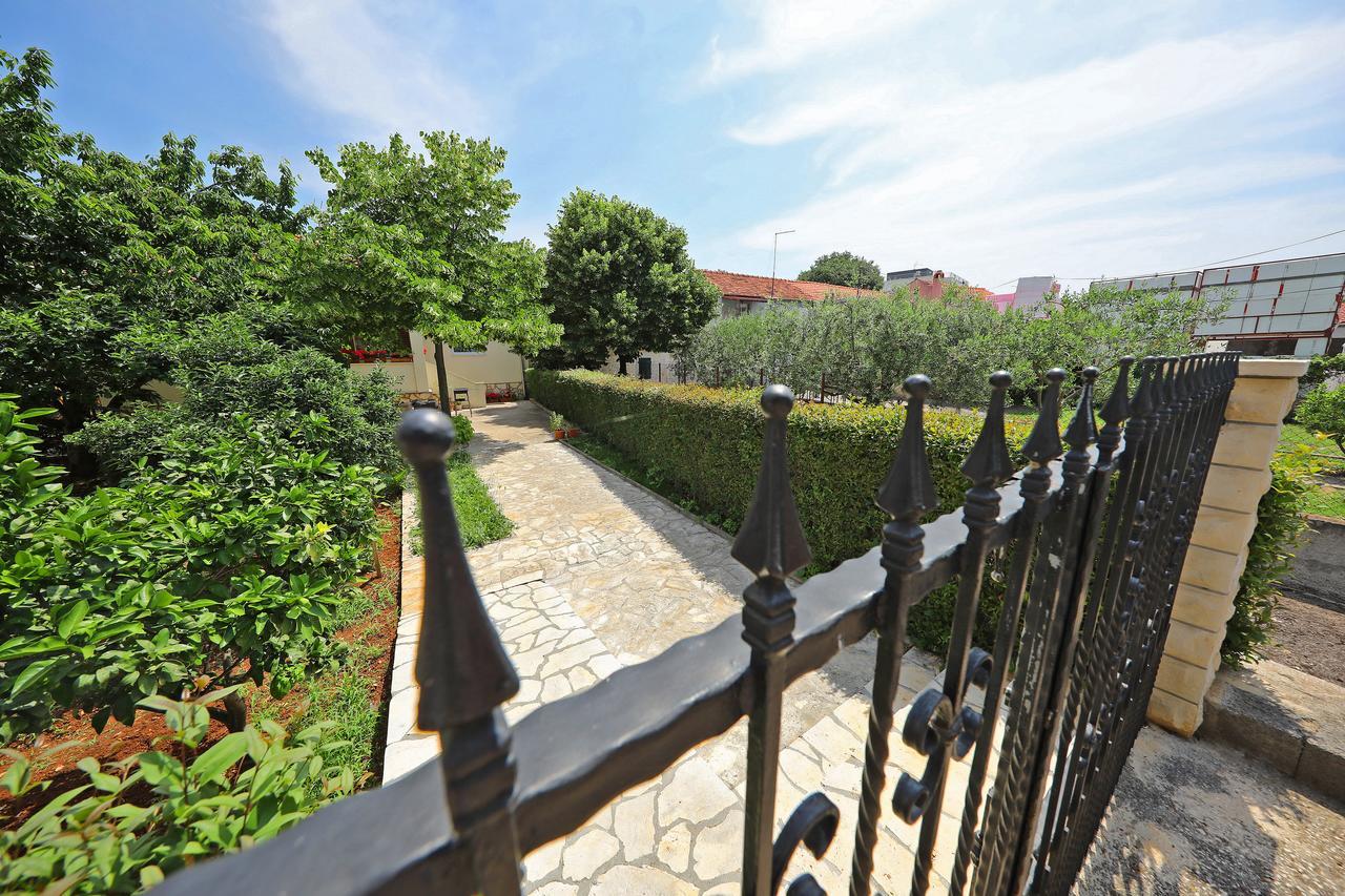Apartment Mini Задар Екстер'єр фото